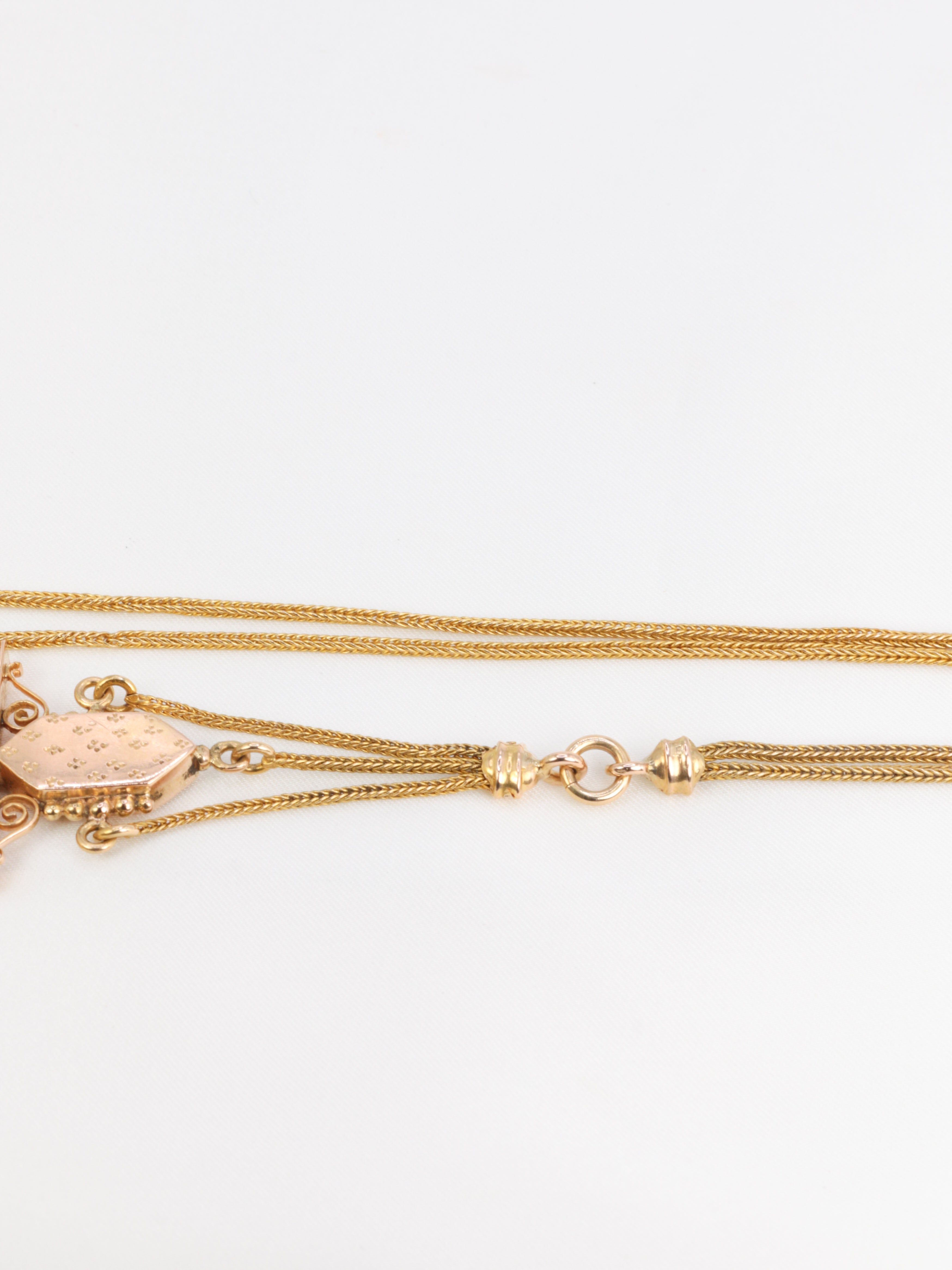 Napoleon III fringe necklace in yellow and rose gold