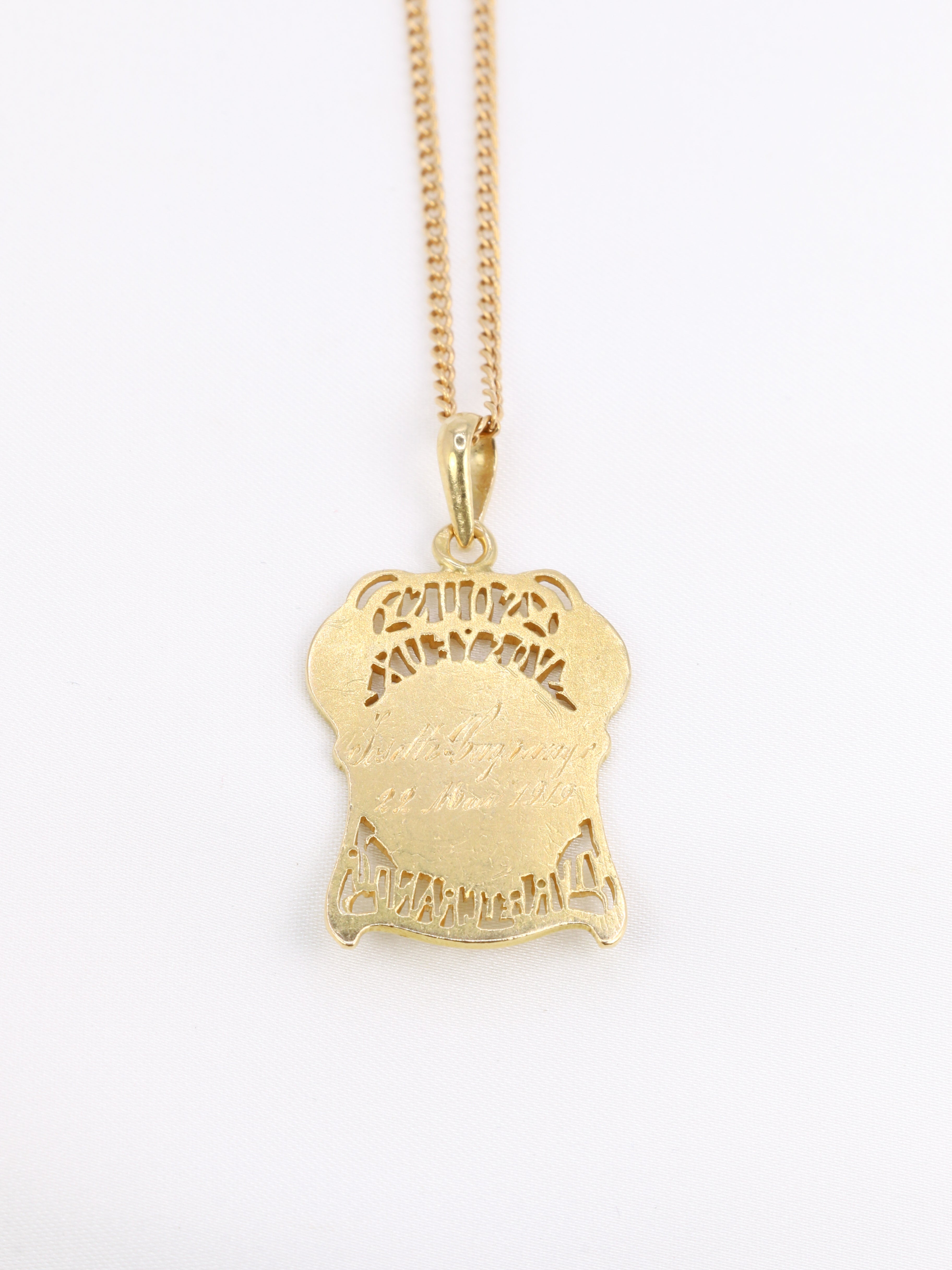 Art Nouveau medal in yellow gold, Before your eyes, live and grow