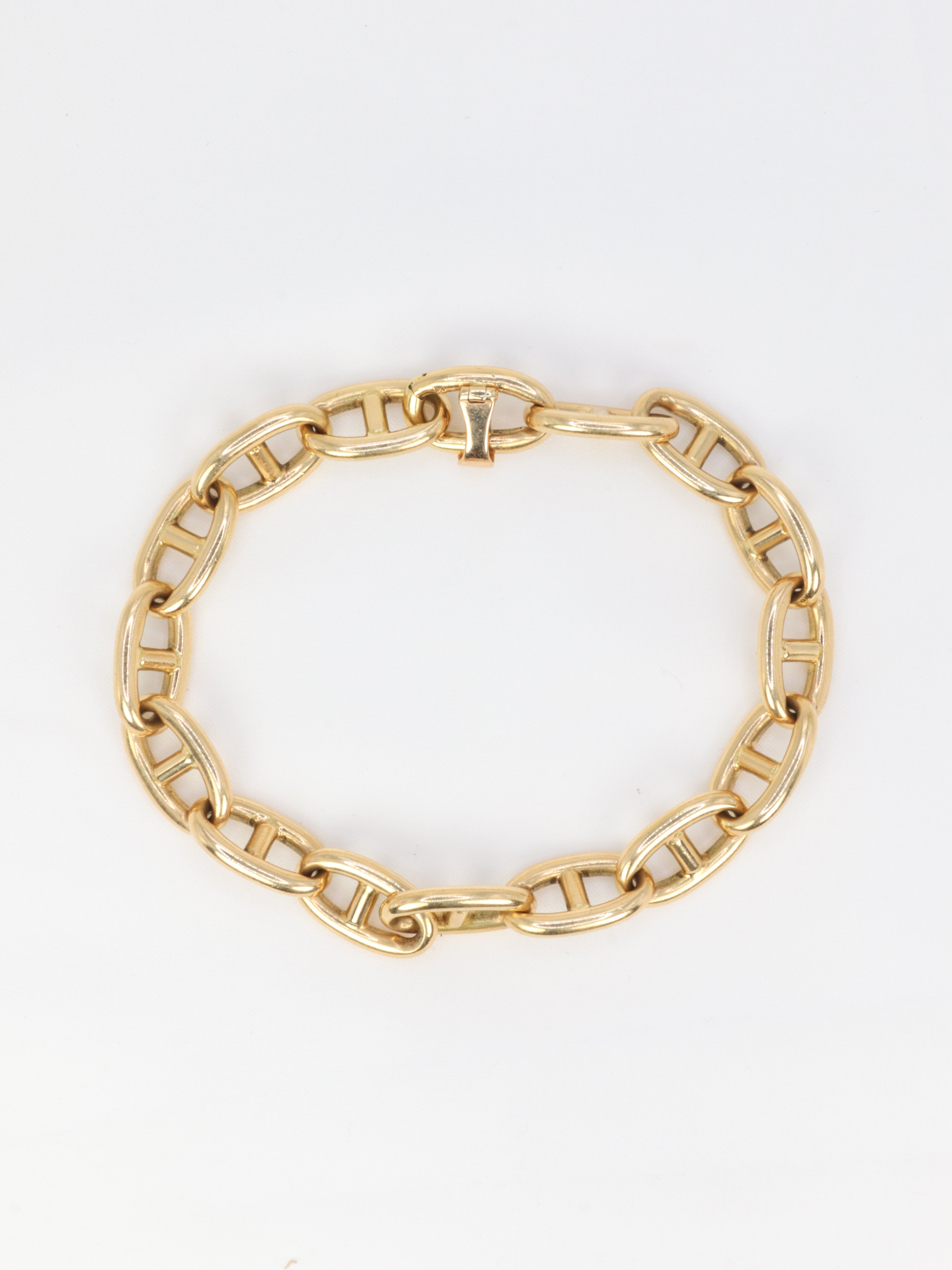 Vintage anchor chain link bracelet in yellow gold