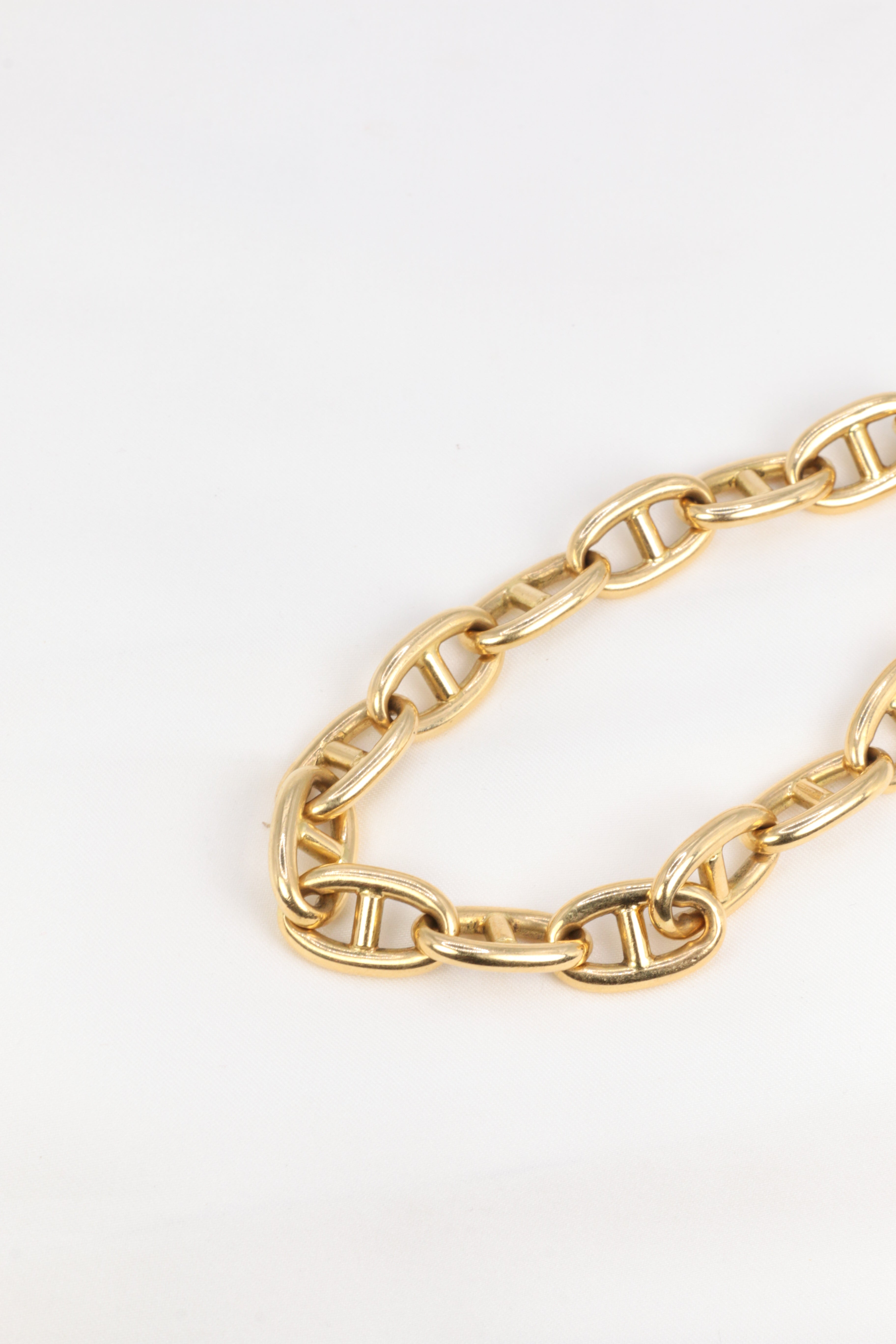 Vintage anchor chain link bracelet in yellow gold