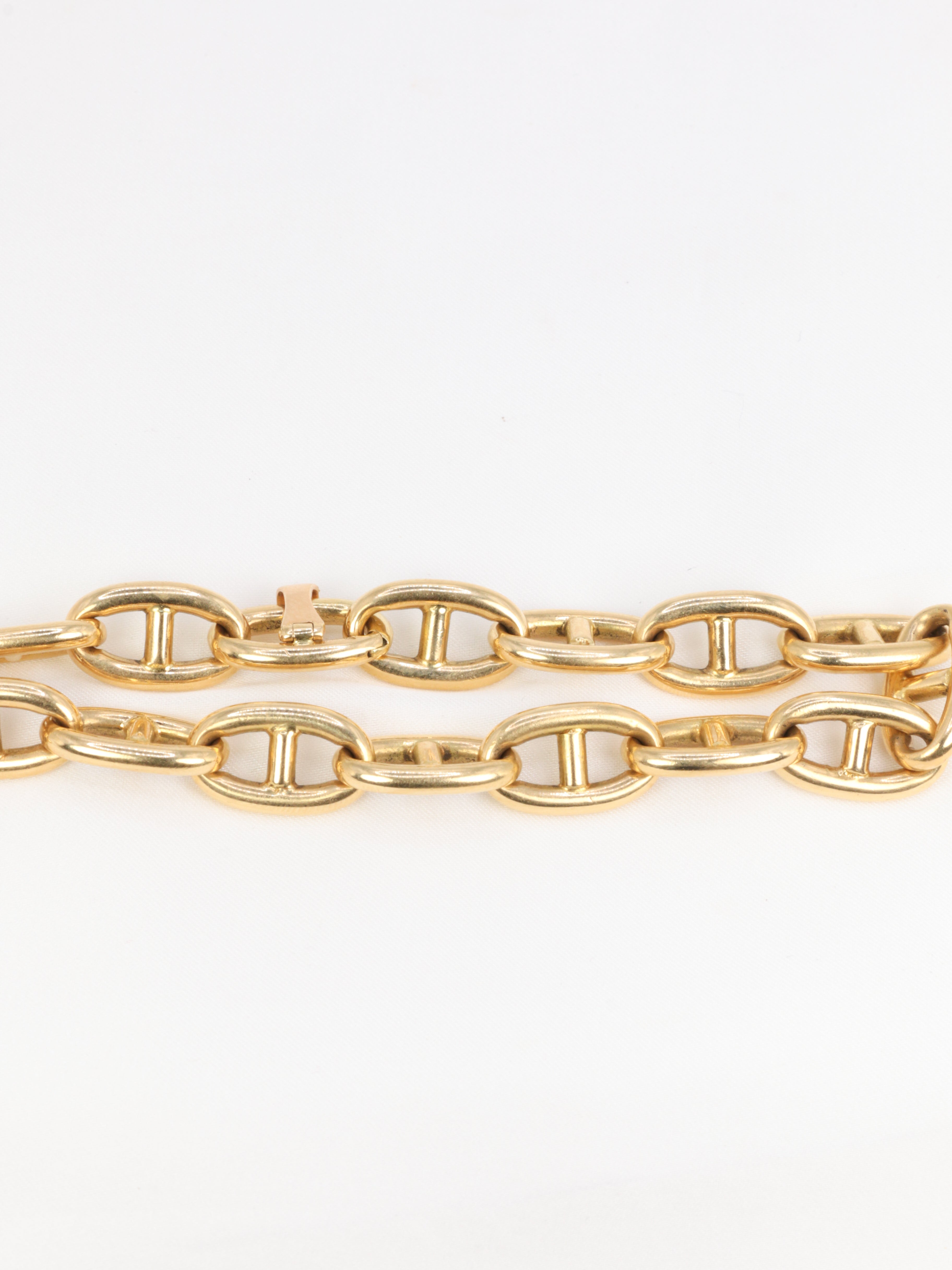 Vintage anchor chain link bracelet in yellow gold