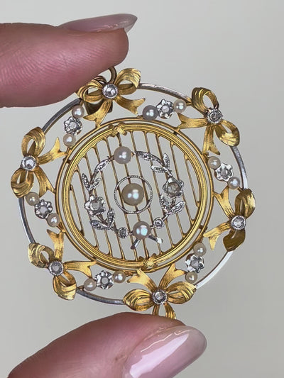 Pendentif rond Belle Epoque or jaune perles diamants