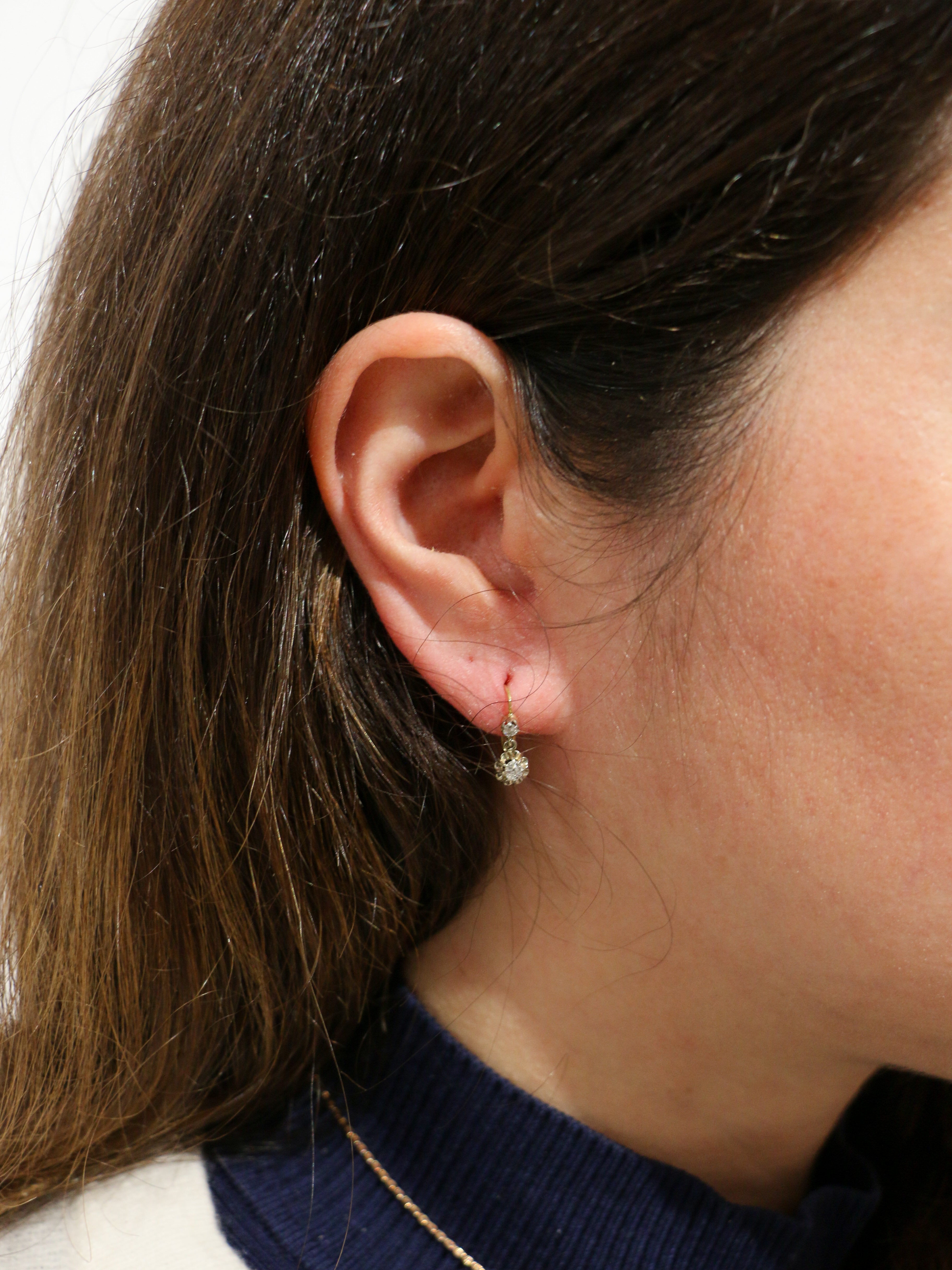 Boucles d’Oreilles Dormeuses  Anciennes en Or et Diamants