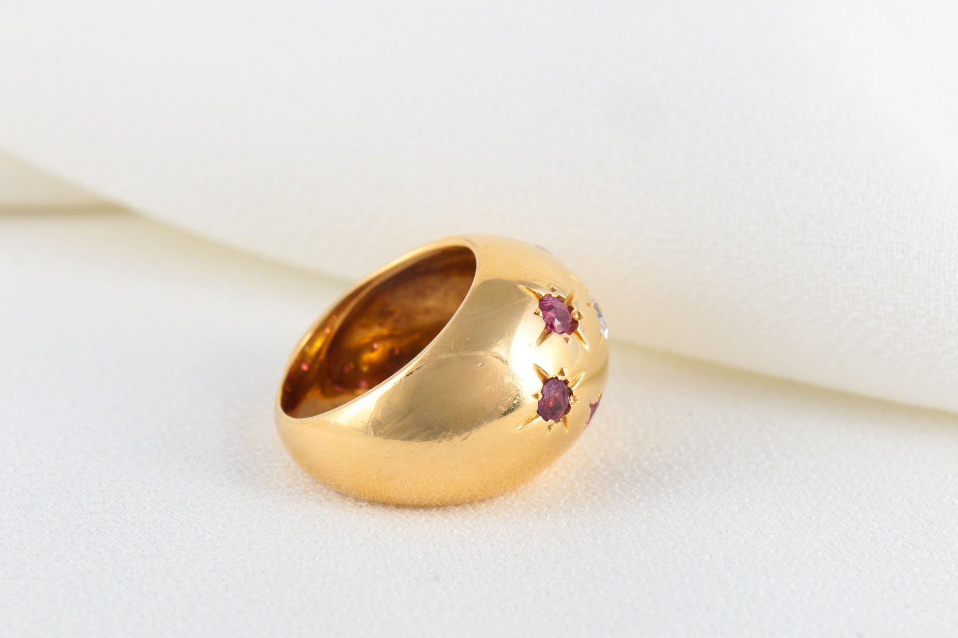 Ball Ring in Gold, Ruby and Old Cut Diamond