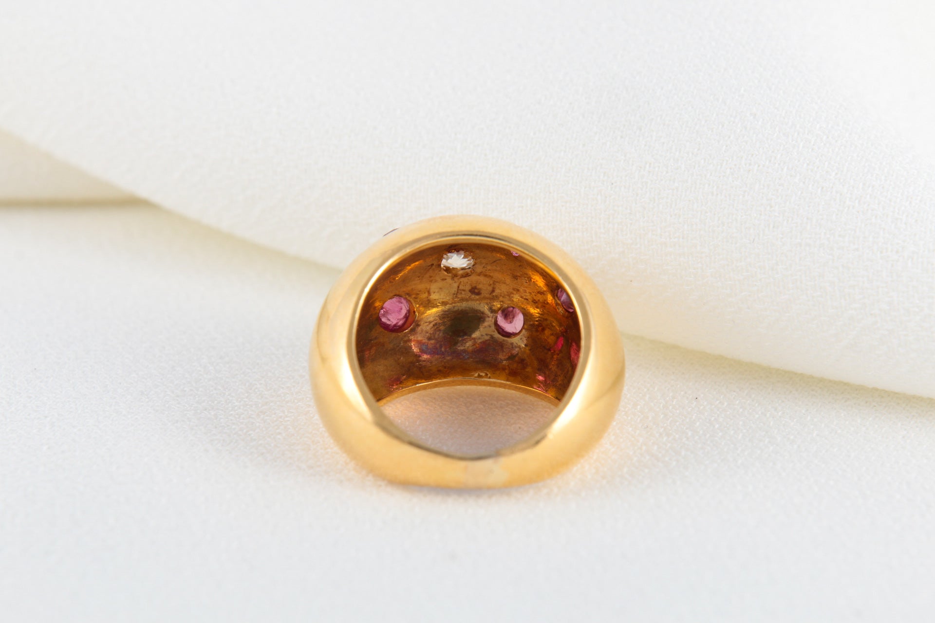 Ball Ring in Gold, Ruby and Old Cut Diamond