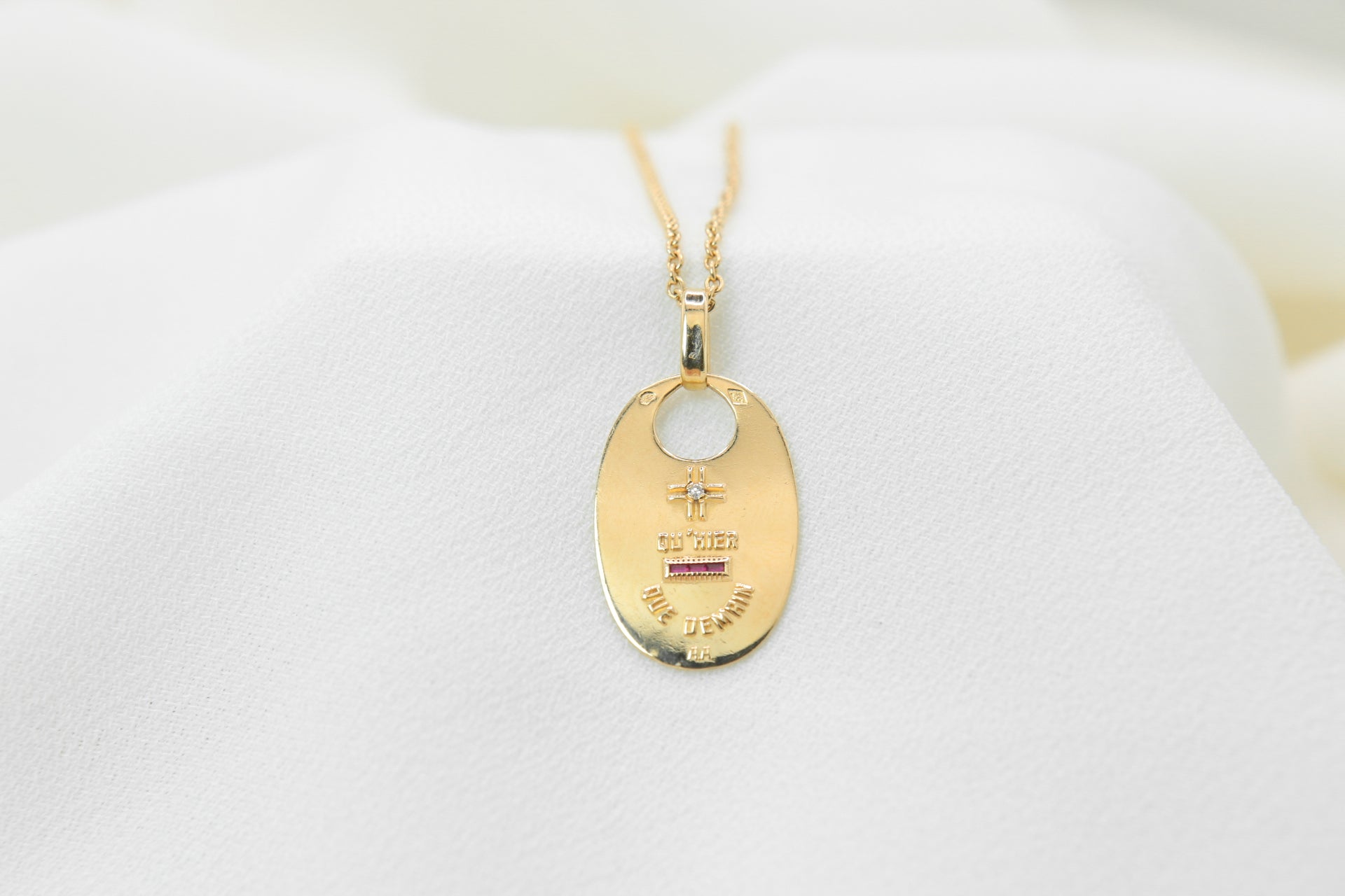 Oval Love Medal A.Augis, More than yesterday less than tomorrow - 18k Gold, Diamond and Ruby - ca 1950