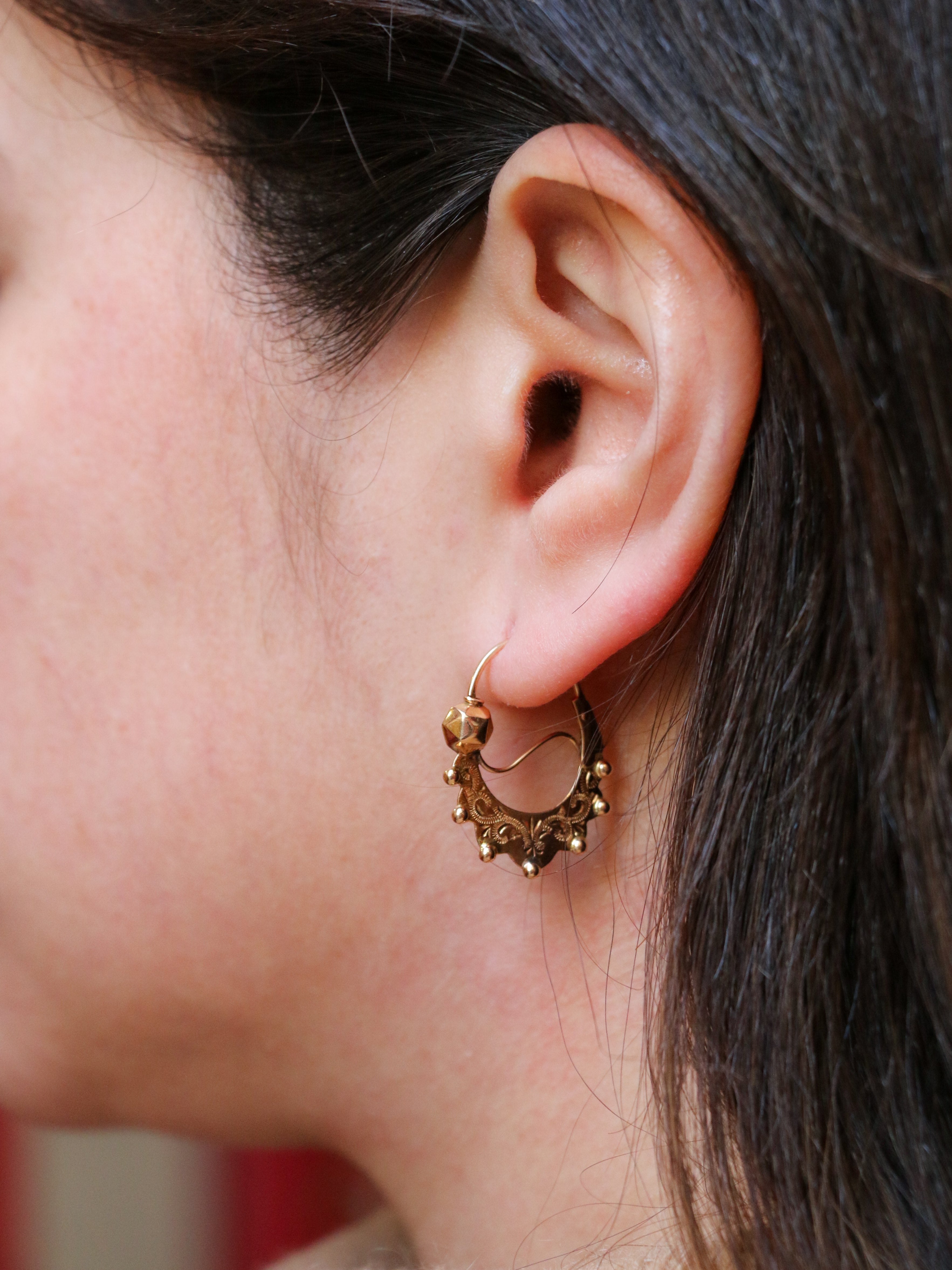 Paire de créoles savoyardes anciennes ou Tarines en or jaune