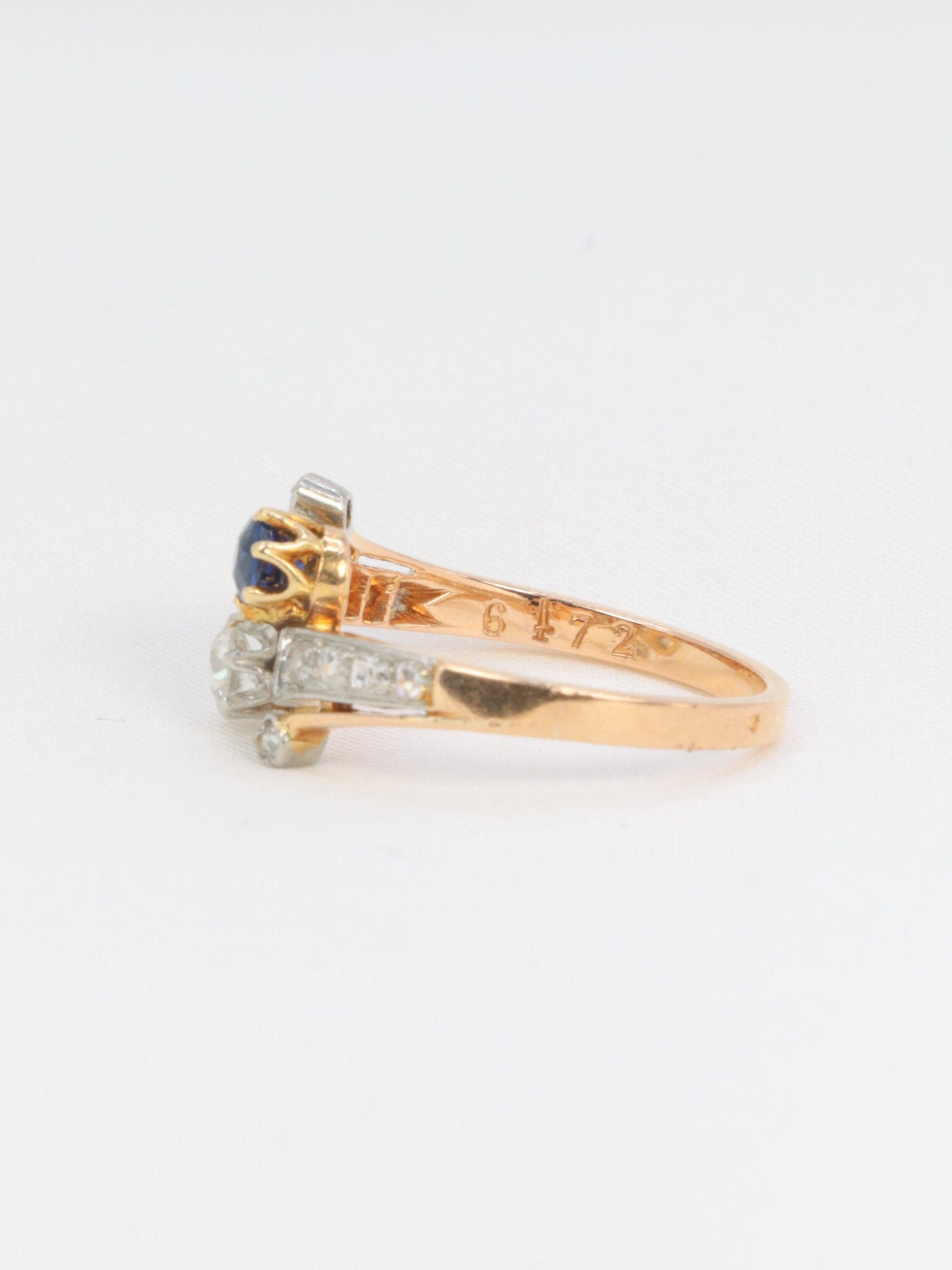 Vintage Toi et Moi ring in gold, sapphire and diamonds