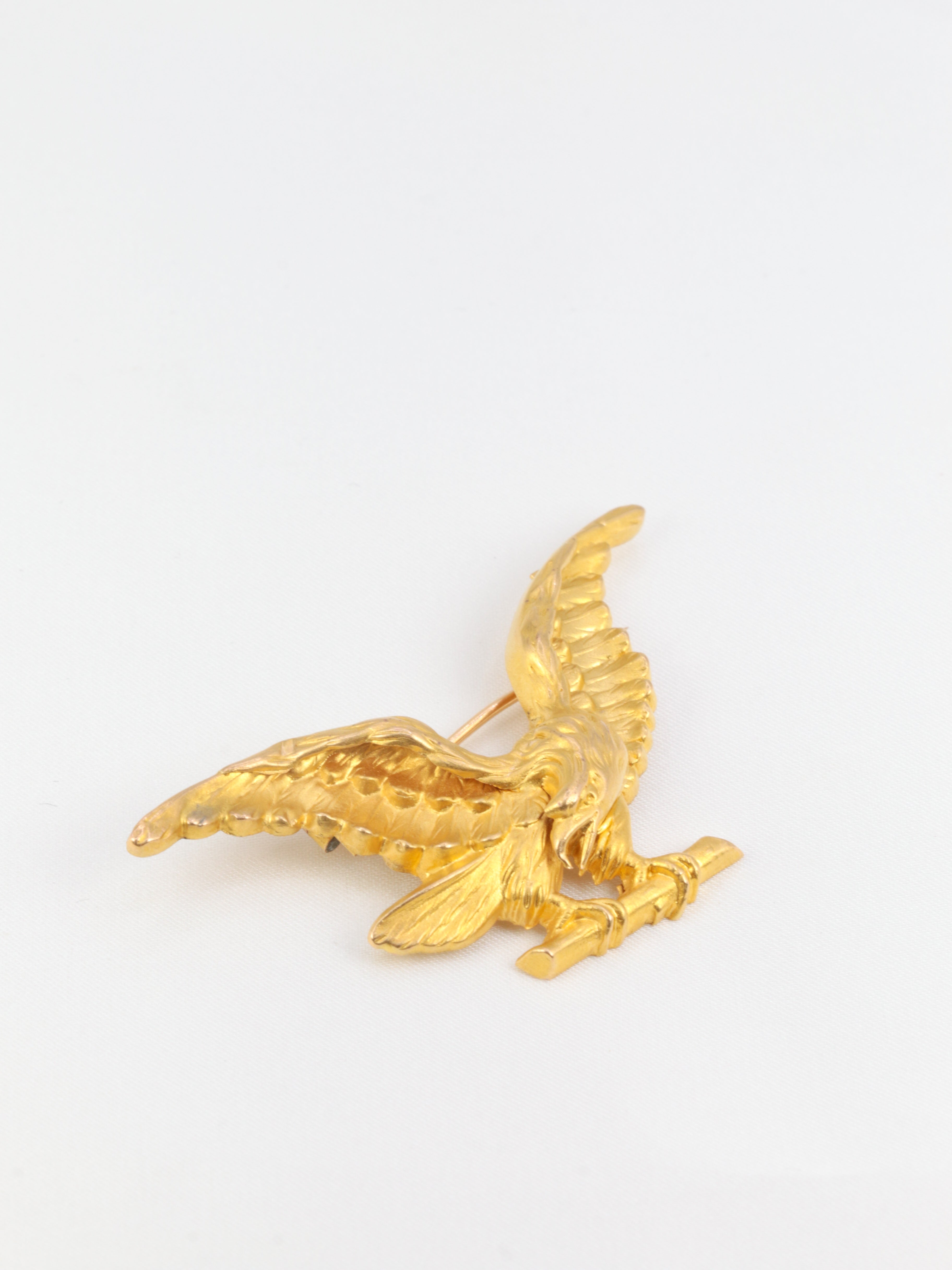 Royal Eagle Brooch in Gold - Late 19th century