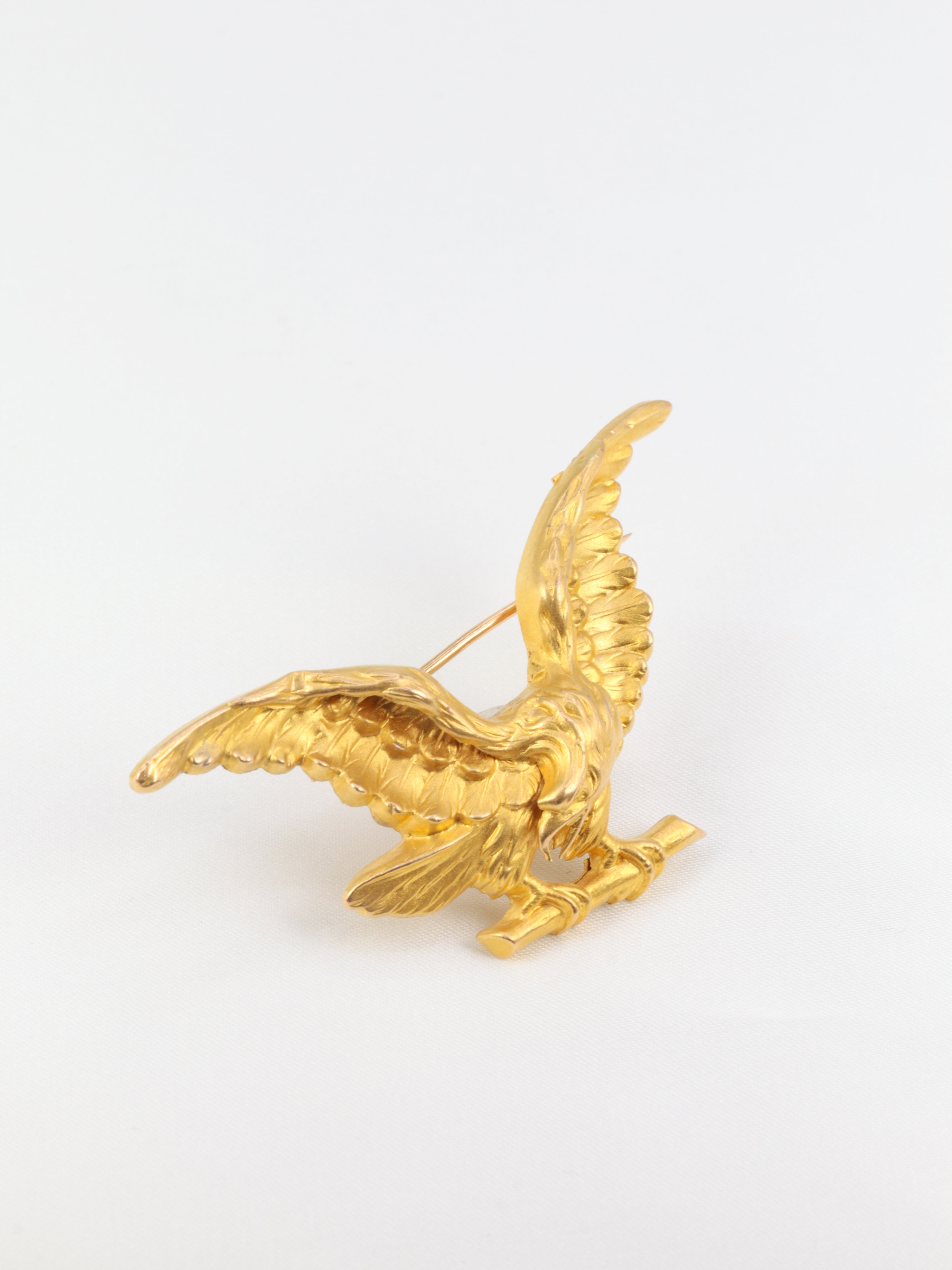 Royal Eagle Brooch in Gold - Late 19th century