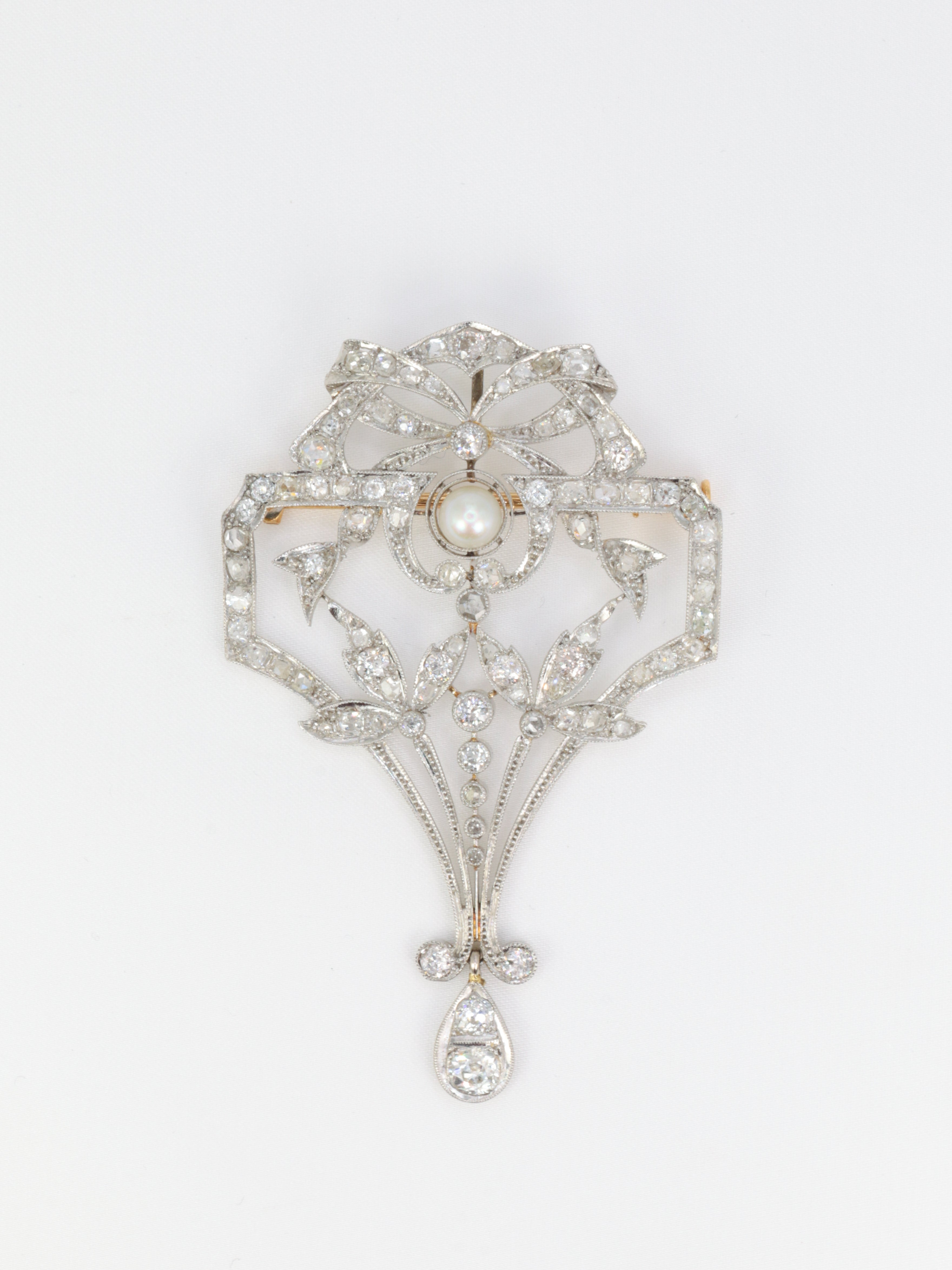 Belle Epoque Pendant Brooch in gold, platinum, pearl and diamonds