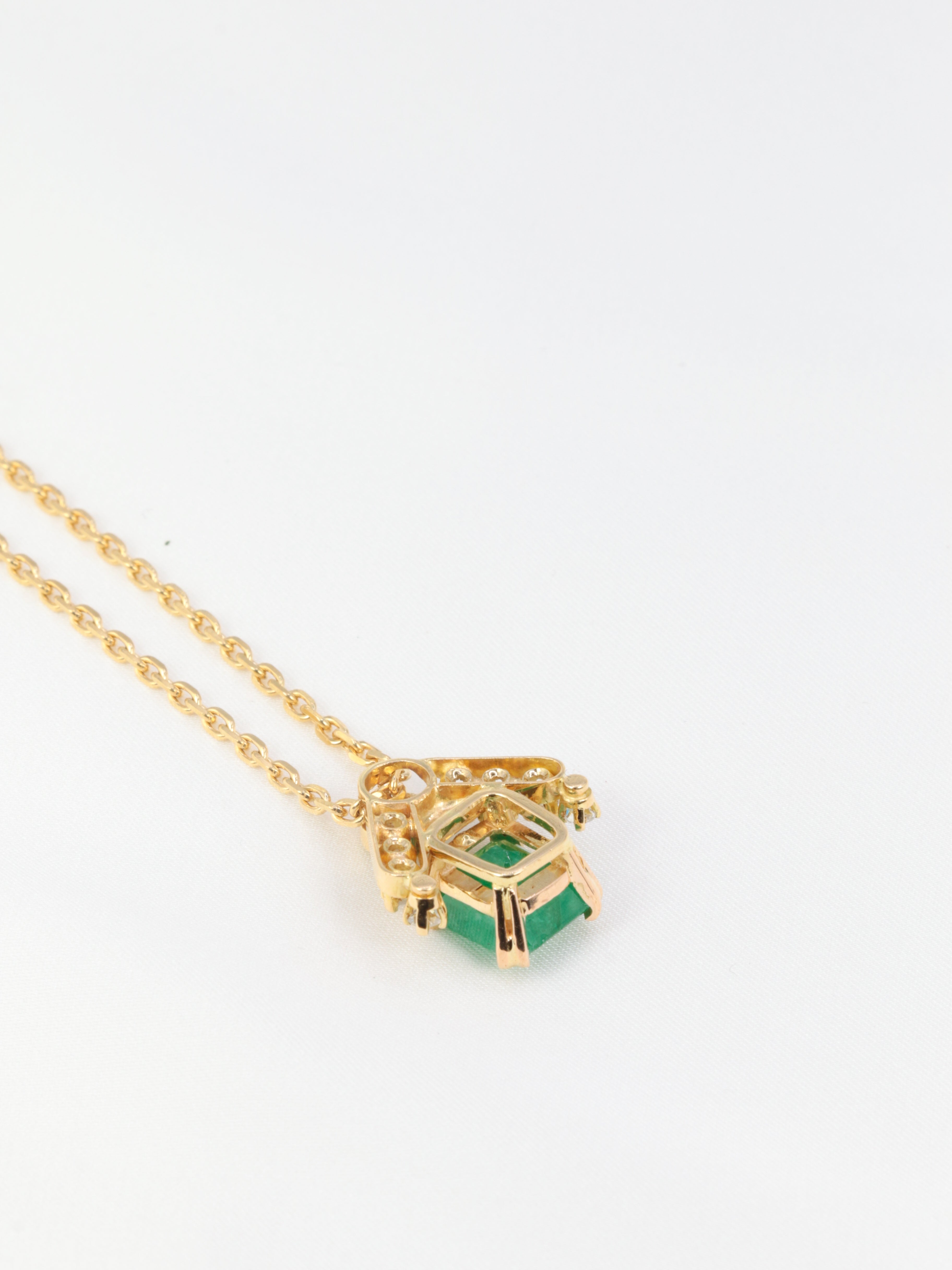 Vintage gold, emerald and diamond necklace