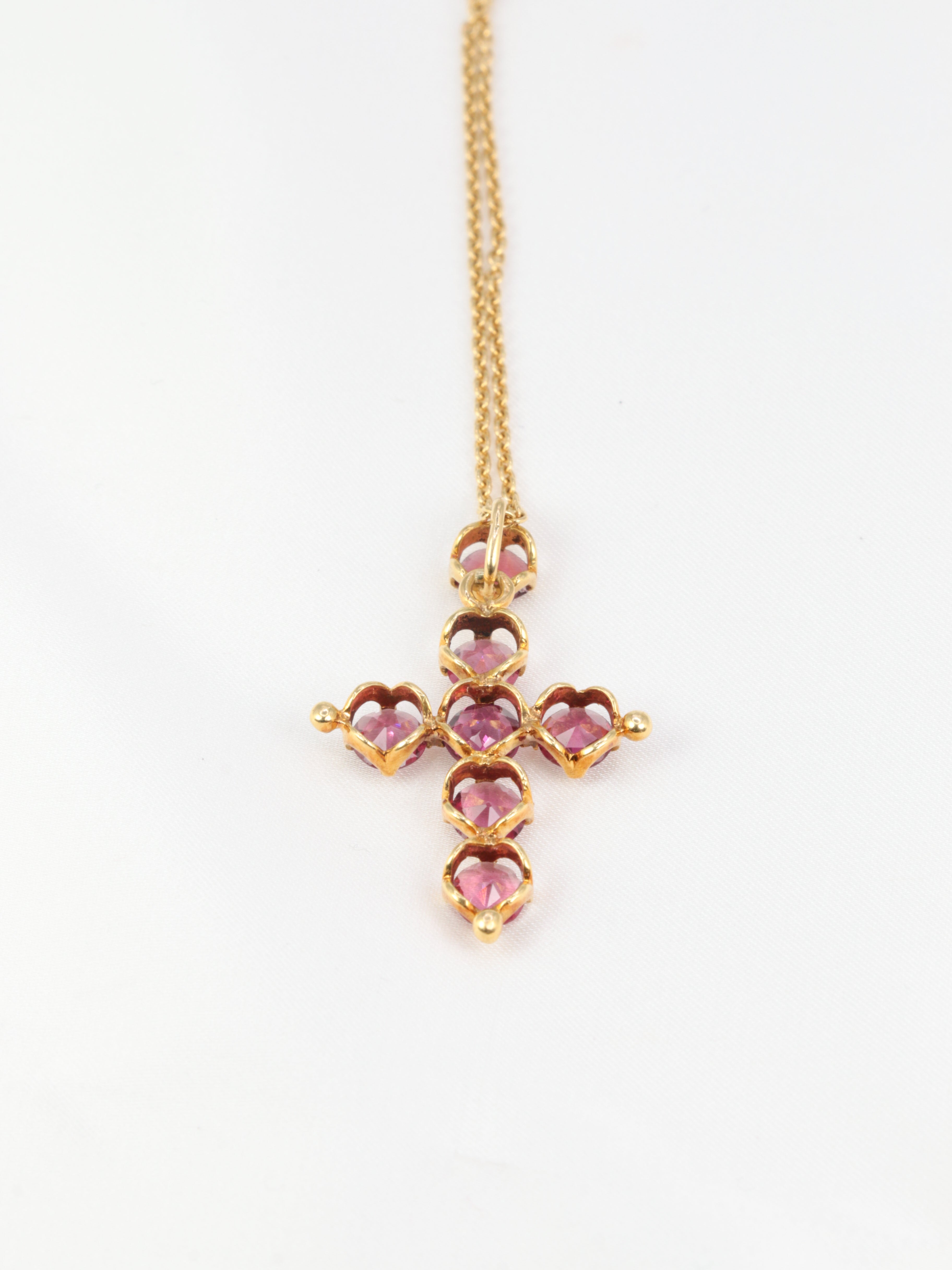 Antique cross pendant in gold and pink garnets, late 19th century