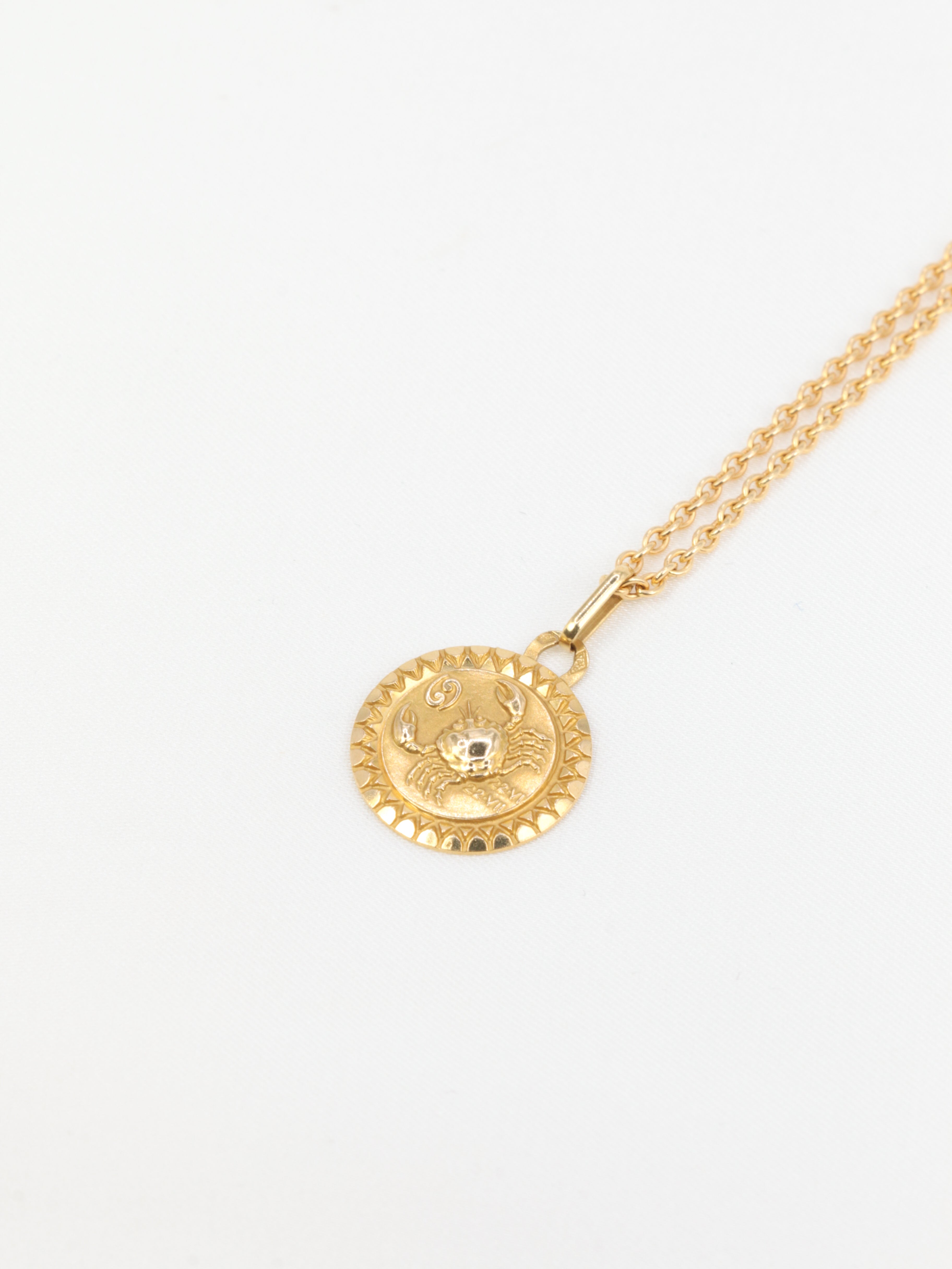 Vintage Yellow Gold Cancer Zodiac Sign Medal